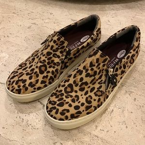 Dr Scholls  slip on tennis shoe